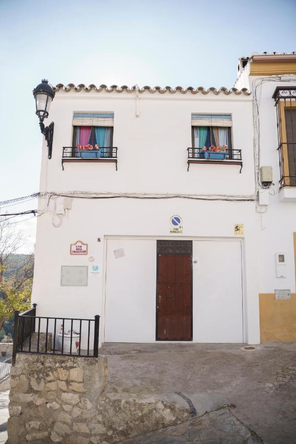 Casa Singular Y Con Encanto Baena Exterior photo